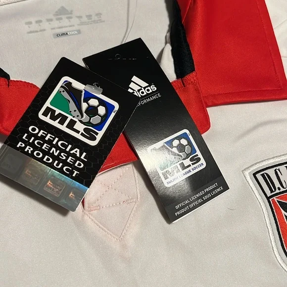 SOLD: Vintage DC United 2012 MLS adidas away jersey - Picture 4 of 10